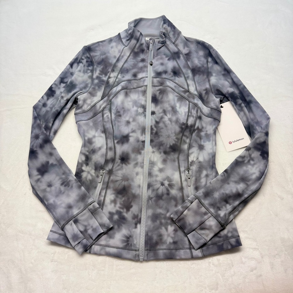 Lululemon Define Nulu Meadow Haze Gray Multi Tie-Dye Size 8 NWT's